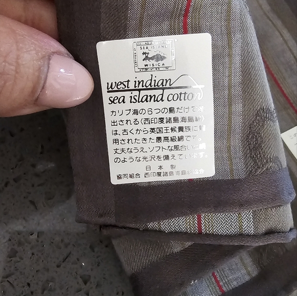 Burberrys Hankerchief/Scarf - Picture 5 of 5